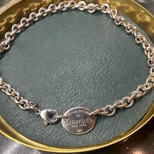 Authentic Tiffany & Co “Return to Tiffany” Oval Tag Necklace
